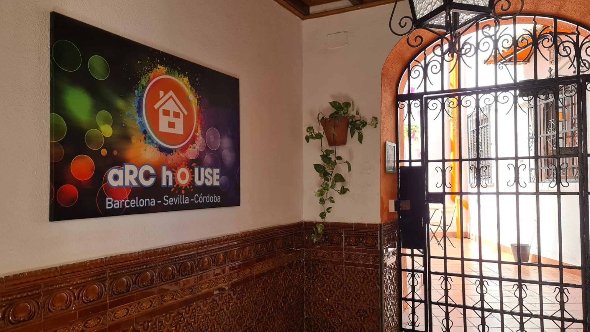 Arc House Cordoba Only Adults Hotel Екстериор снимка